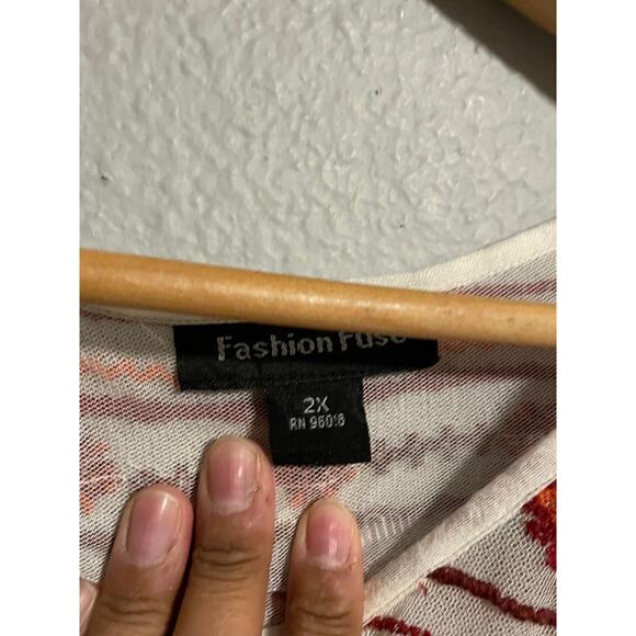 Fashion Fuse Womens Tunic 2X Cream Rayon Aztec Embroidered Relaxed Boho FLAW - Picture 2 of 8